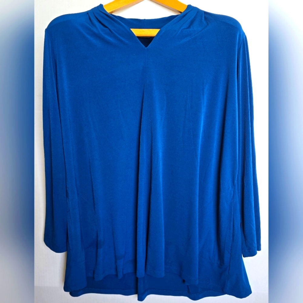 Susan Graver Top EveryDay 2X In A Beautiful Teal Blue 3/4 Length Sleeve